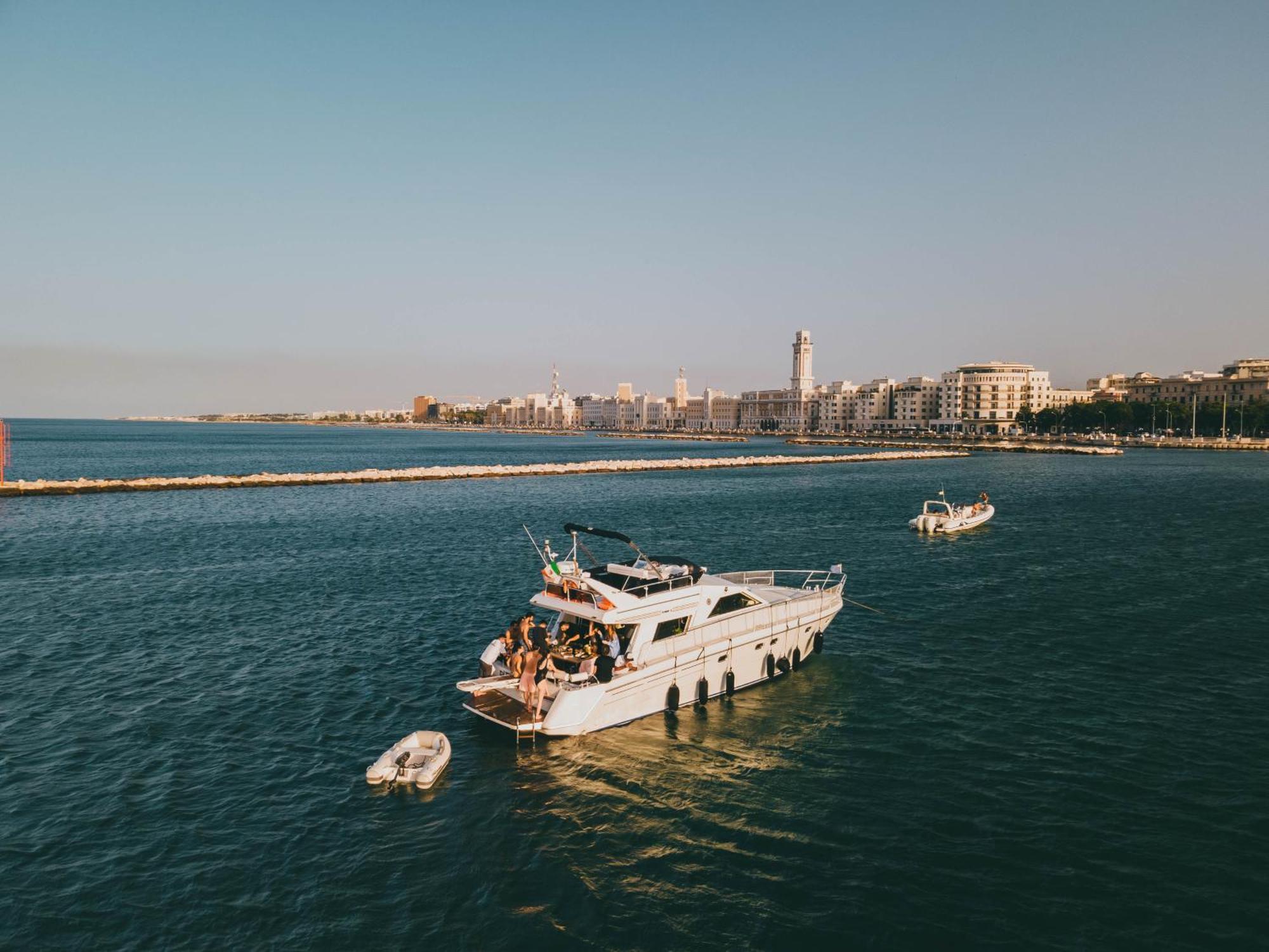 Discoverboat - Pita - Exclusive Boat&Breakfast Bari Bagian luar foto