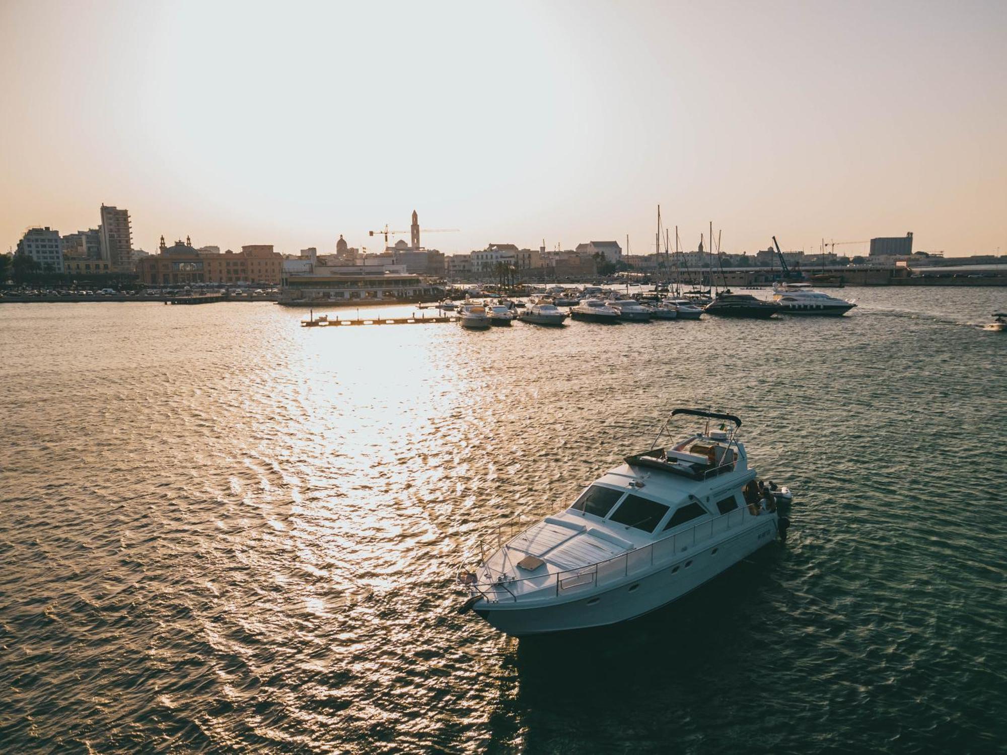 Discoverboat - Pita - Exclusive Boat&Breakfast Bari Bagian luar foto
